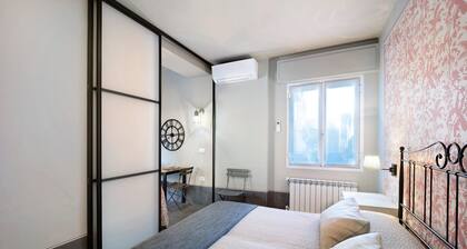 Victoria Apartments Fil Rouge with Balcony, Air Conditioning and Wi-Fi