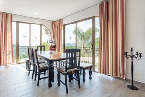 Dining - Villa "Casa Pollino" with Sea View, Heated Pool & Wi-Fi (Lloret de Mar)