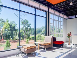Lobby sitting area - Barlan View Khaokho (Khao Kho)