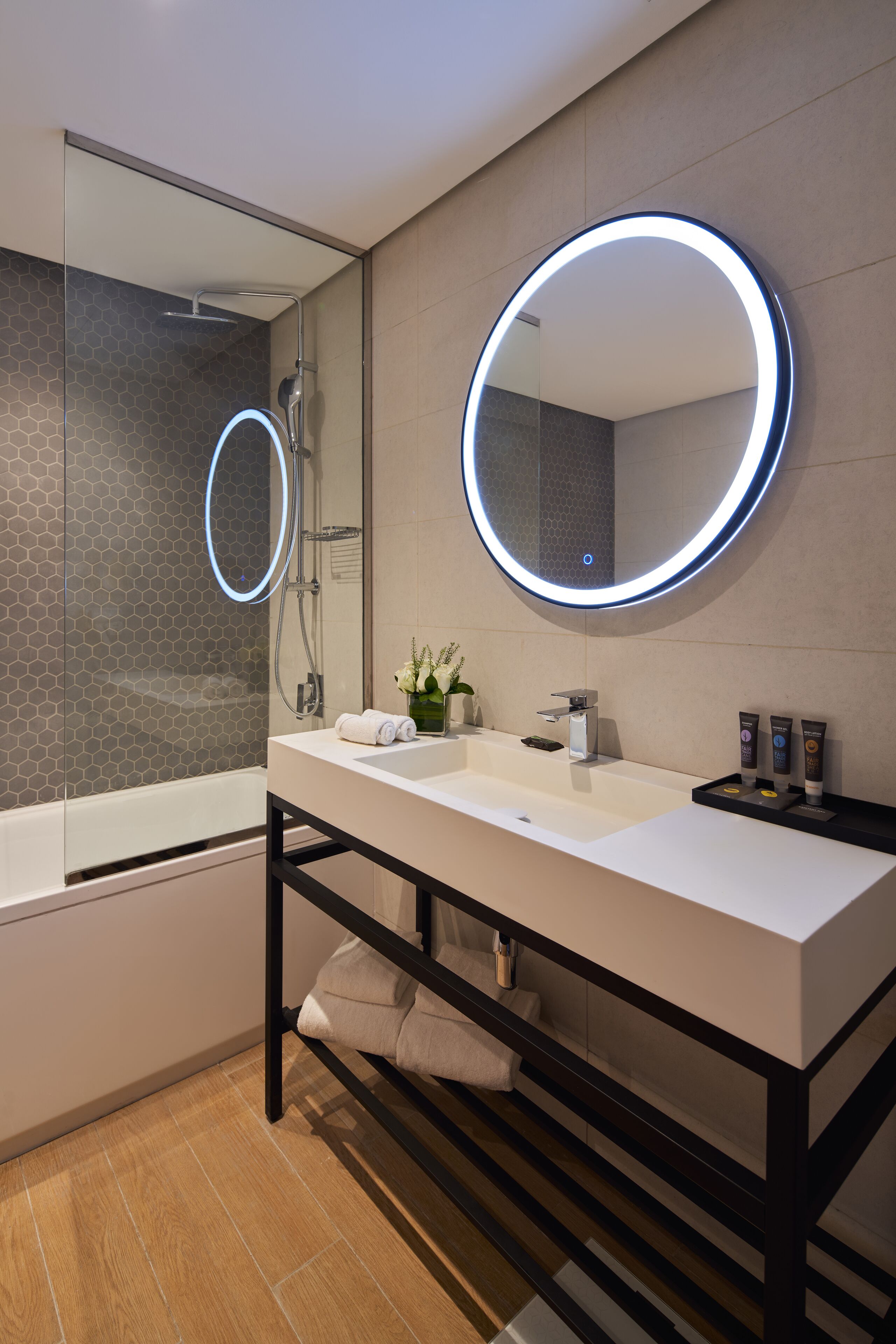 Photo - Novotel Jumeirah Village Triangle