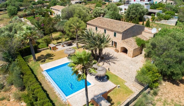 Pool - Holiday Home Corso de Shorta for 6 people, beautiful garden with private pool (Felanitx)