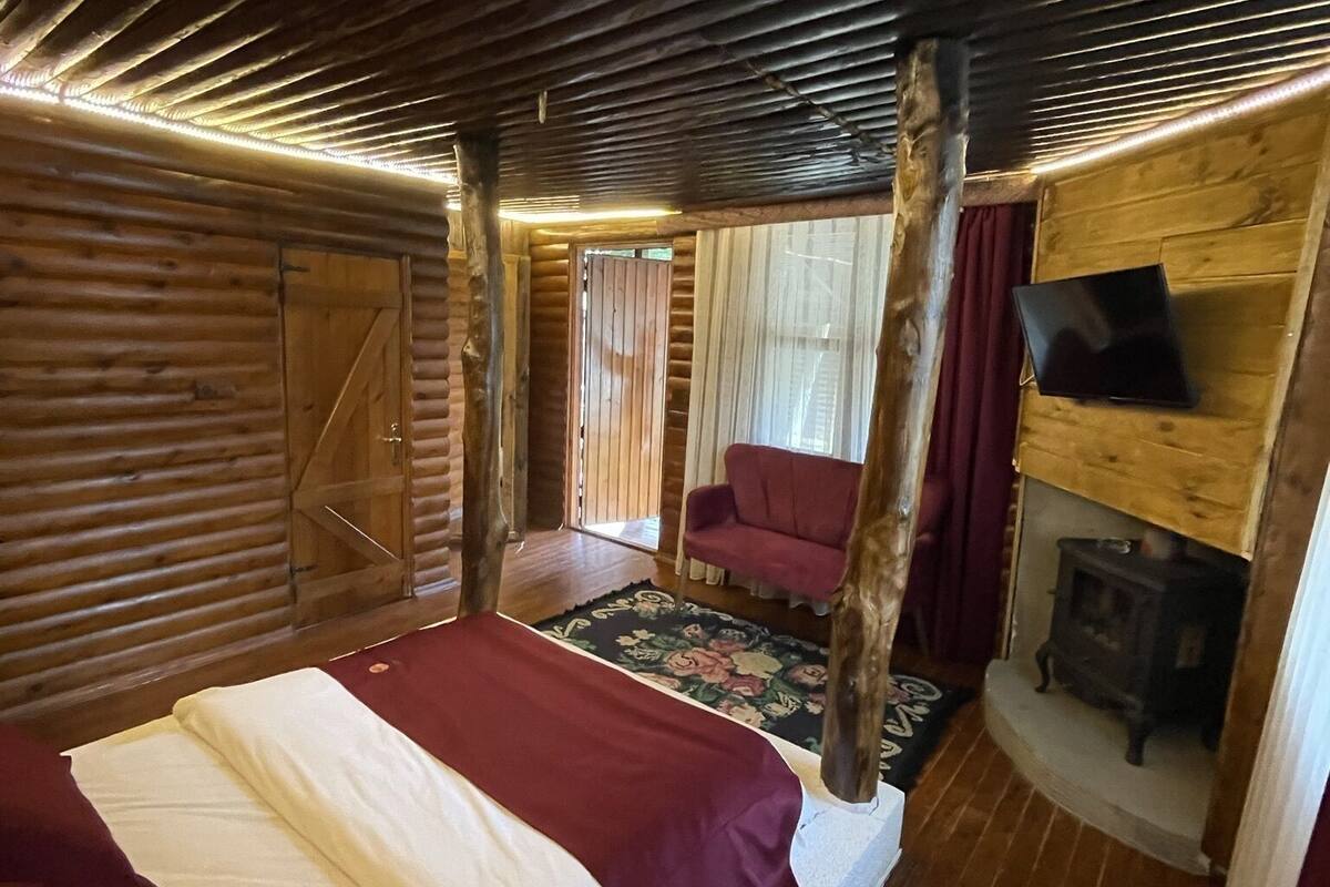 Standard Room | Premium bedding, minibar, free WiFi