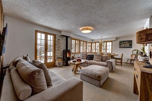 TV, fireplace - Chalet Onni - La Tzoumaz, 4 Vallees (La Tzoumaz)