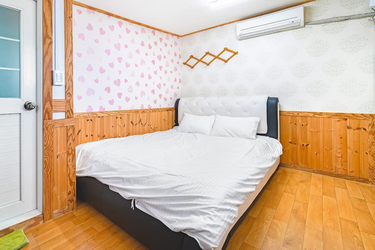 Basic Room, 1 Bedroom (106 (Cimdaeroom)) | 1 bedroom, free WiFi