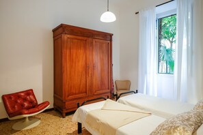 Deluxe-Apartment | 2 Schlafzimmer, Bügeleisen/Bügelbrett, kostenloses WLAN