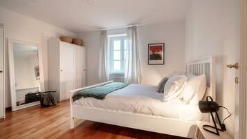 2 chambres, fer et planche Ă repasser, Wi-Fi gratuit, draps fournis