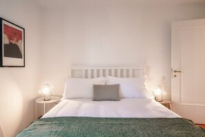 2 chambres, fer et planche Ă repasser, Wi-Fi gratuit, draps fournis
