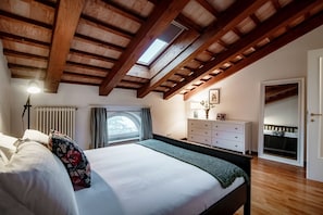 2 camere, ferro/asse da stiro, Wi-Fi gratuito, lenzuola