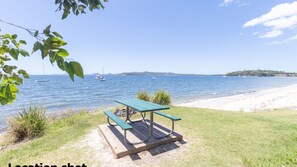 Outdoor dining - 15 Oasis Close, Soldiers Point (Soldiers Point)