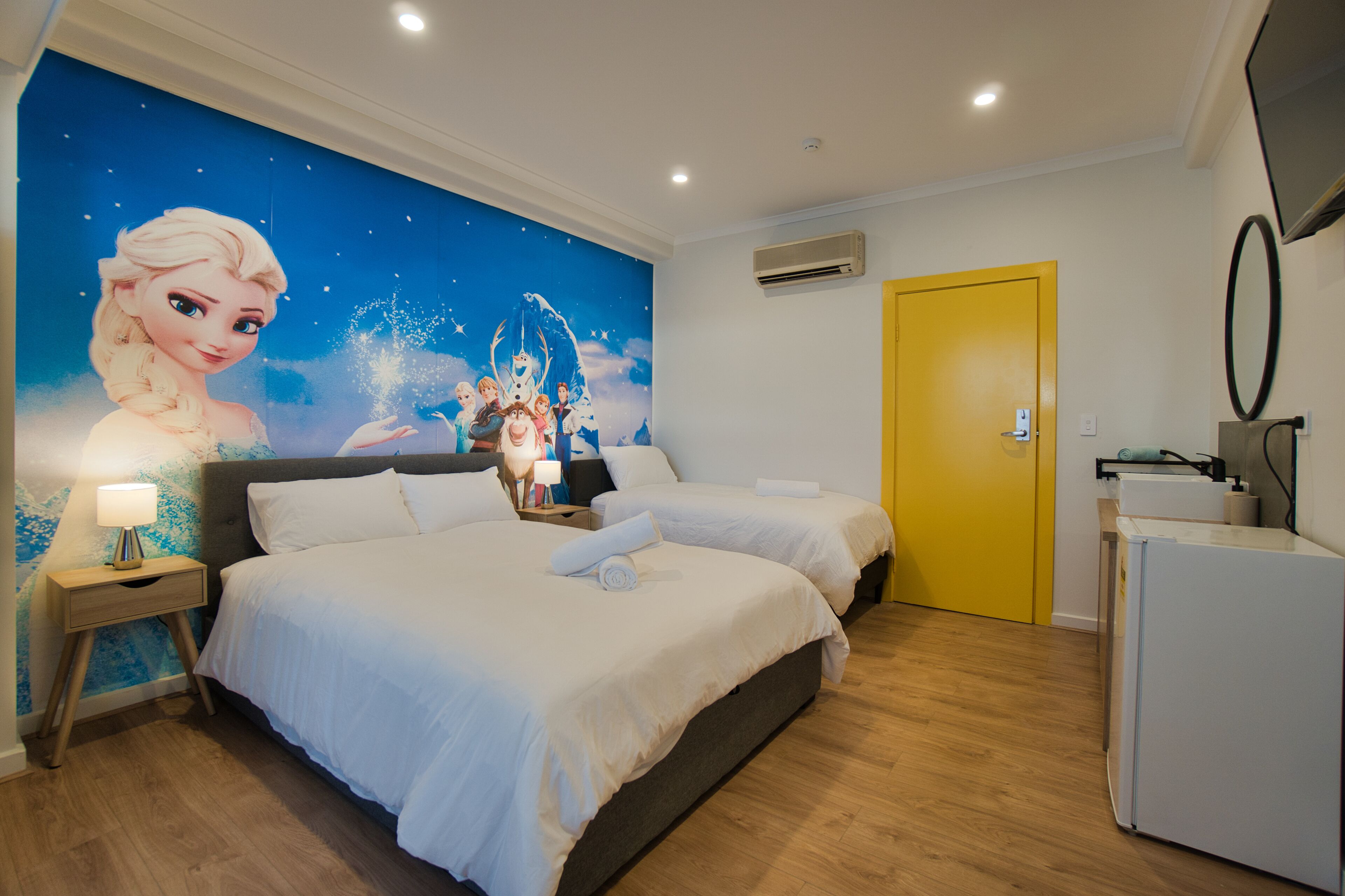 ★Frozen Theme★Two Beds★Netflix★Disney+★AdelaideCBD