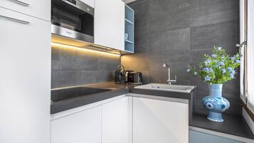 Fridge, microwave, dishwasher, electric kettle