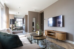 Apartment | Zimmersafe, Schreibtisch, Verdunkelungsvorhänge, Bügeleisen/Bügelbrett