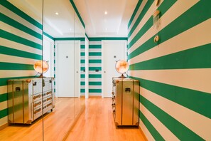 24-Zoll-Flachbildfernseher mit Digitalempfang, Fernseher