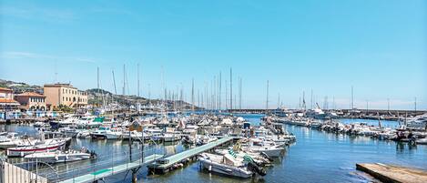 Marina
