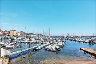 Gaudio Flat near Ariston Theater by Wonderful Italy