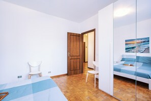 1 camera, ferro/asse da stiro, Wi-Fi gratuito, lenzuola