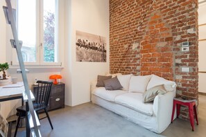 Living area - The Best Rent-Studio Center Milan (Milan)