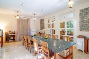 Dining - Spacious Andalusian Country House with Pool Near Cabo de Gata (Níjar)