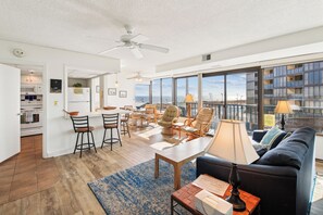 TV - XPLORIE ACTIVITIES & LINENS INCLUDED*! Premier Oceanfront Building. Olympic Sized Pool. (Ocean City)