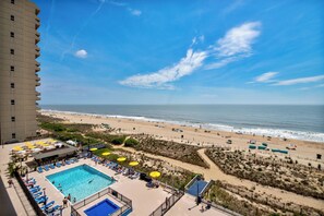 Indoor pool - XPLORIE ACTIVITIES & LINENS INCLUDED*!  PLAZA - 2BR/2BA with Open Den. Indoor & Outdoor Pools, Tiki Bar. (Ocean City)