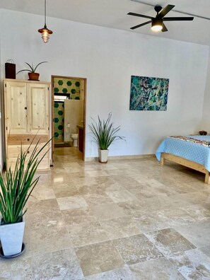 1 bedroom, in-room safe, iron/ironing board, free WiFi