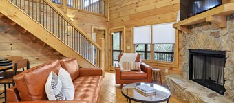 Cabin in the Trees Overlooking Stocked Trout Stream.  Hot tub and Fire pit.
