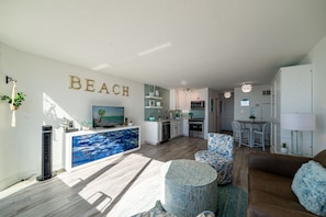 TV, DVD player - Beach Perfect Top of the Gulf 625-Beautiful Modern Beachfront Studio-Perfect Place in Paradise! (Panama City Beach)