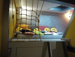 2 bedrooms, free WiFi