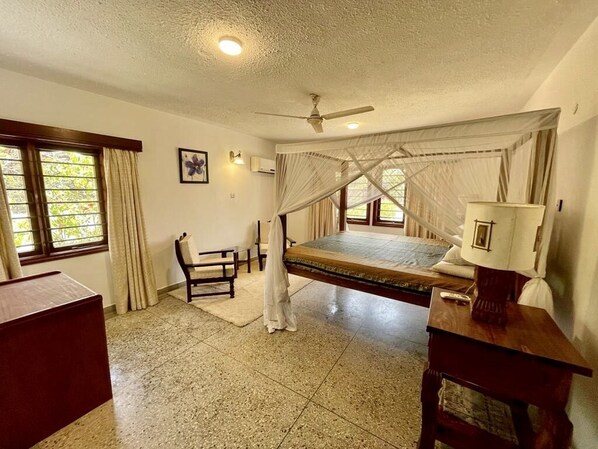 3 Schlafzimmer, Schreibtisch, Reisekinderbett, kostenloses WLAN