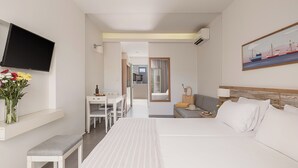 Standard Studio | In-room safe, desk, iron/ironing board (on request), WiFi (free) - Erato Beach Hotel Adults Only (Platanias)