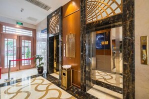 Interior - Shuangzixing Hotel (Mojiang)