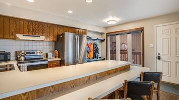 Condo, 3 habitaciones | Cocina privada