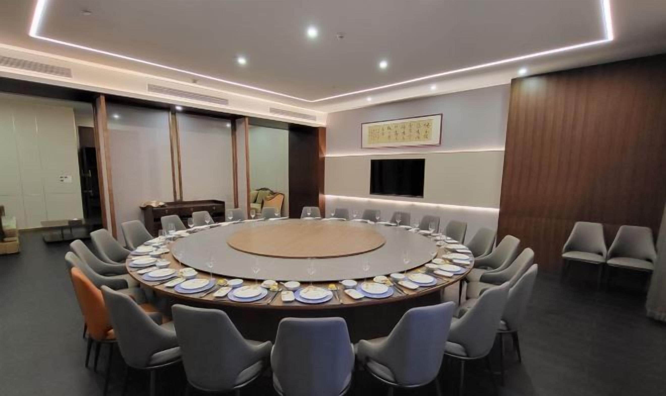 Meeting facility