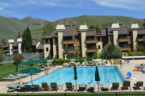 Pool - Villager Condo 1207 - Close to Dollar Mountain & Sun Valley Resort Pool (Sun Valley)