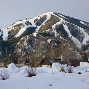 Exterior - Villager Condo 1207 - Close to Dollar Mountain & Sun Valley Resort Pool (Sun Valley)