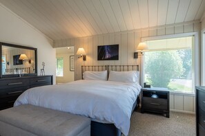 3 bedrooms, iron/ironing board, free WiFi, bed sheets - Villager Condo 1207 - Close to Dollar Mountain & Sun Valley Resort Pool (Sun Valley)