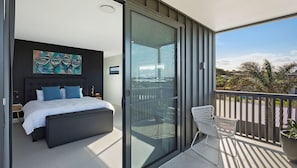 4 bedrooms, free WiFi, bed sheets