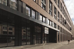 Exterior - Holiday Inn - the niu, Yen Hamburg City by IHG (Hamburg)