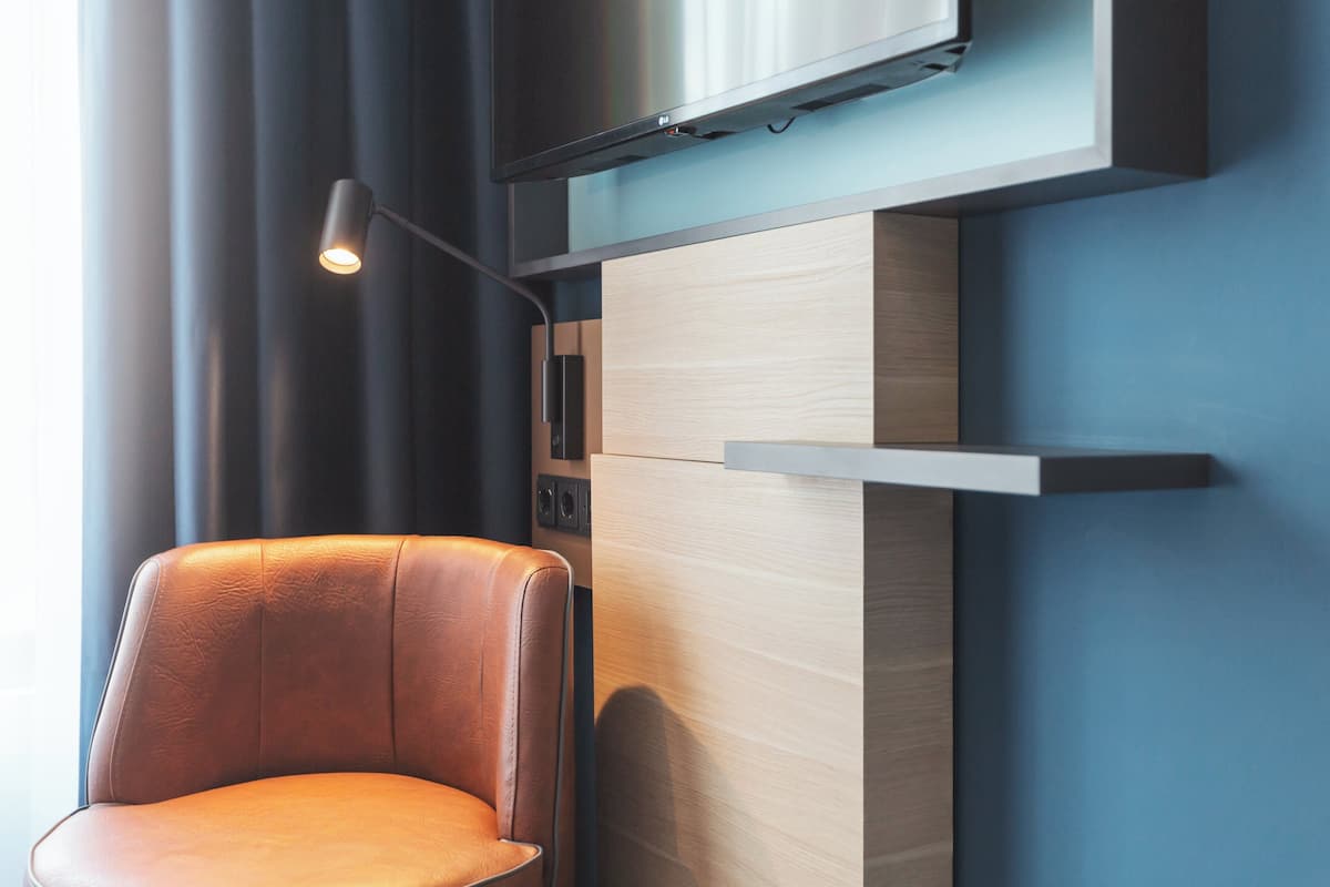 In-room safe, laptop workspace, blackout curtains, soundproofing