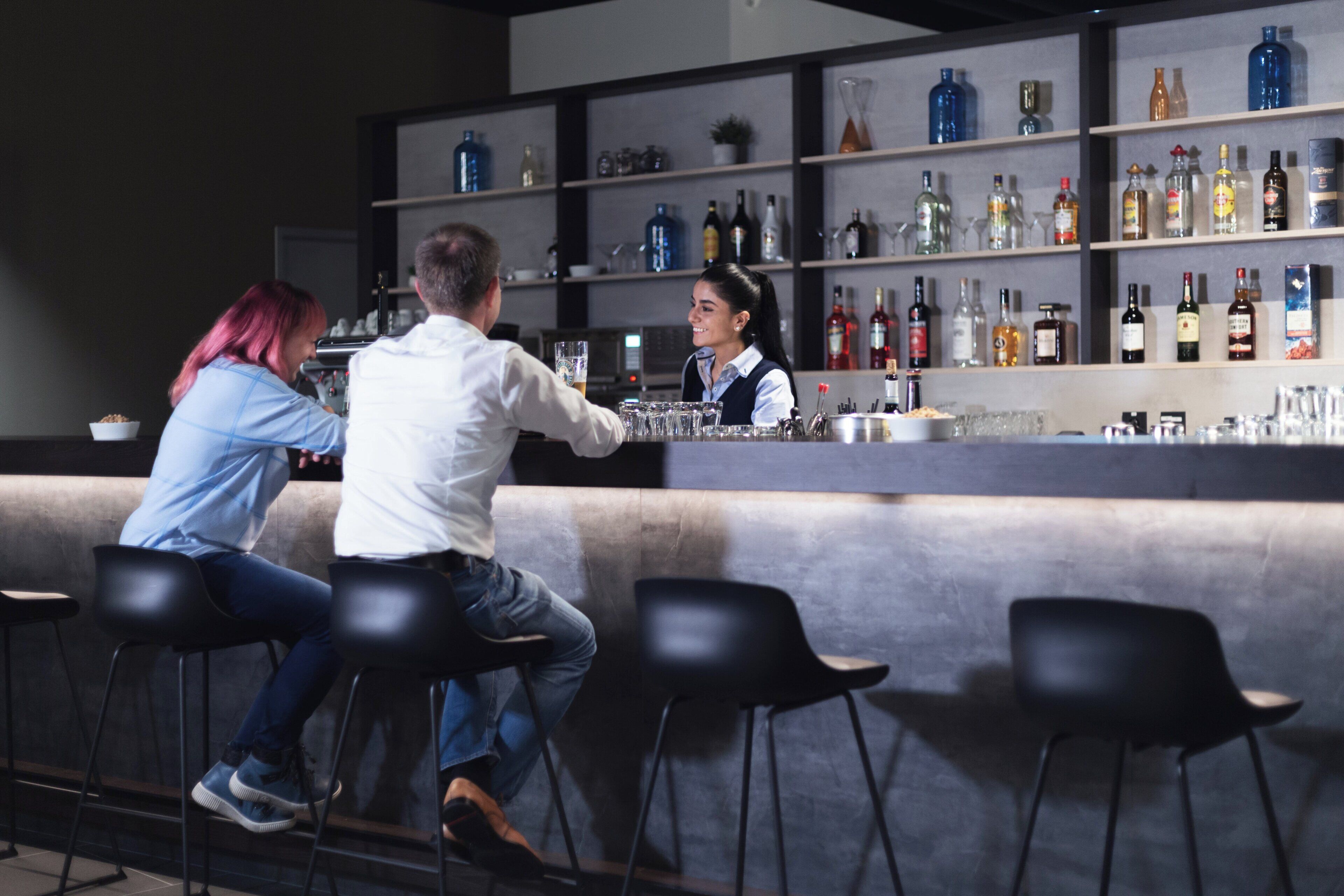 Bar (in der Unterkunft)