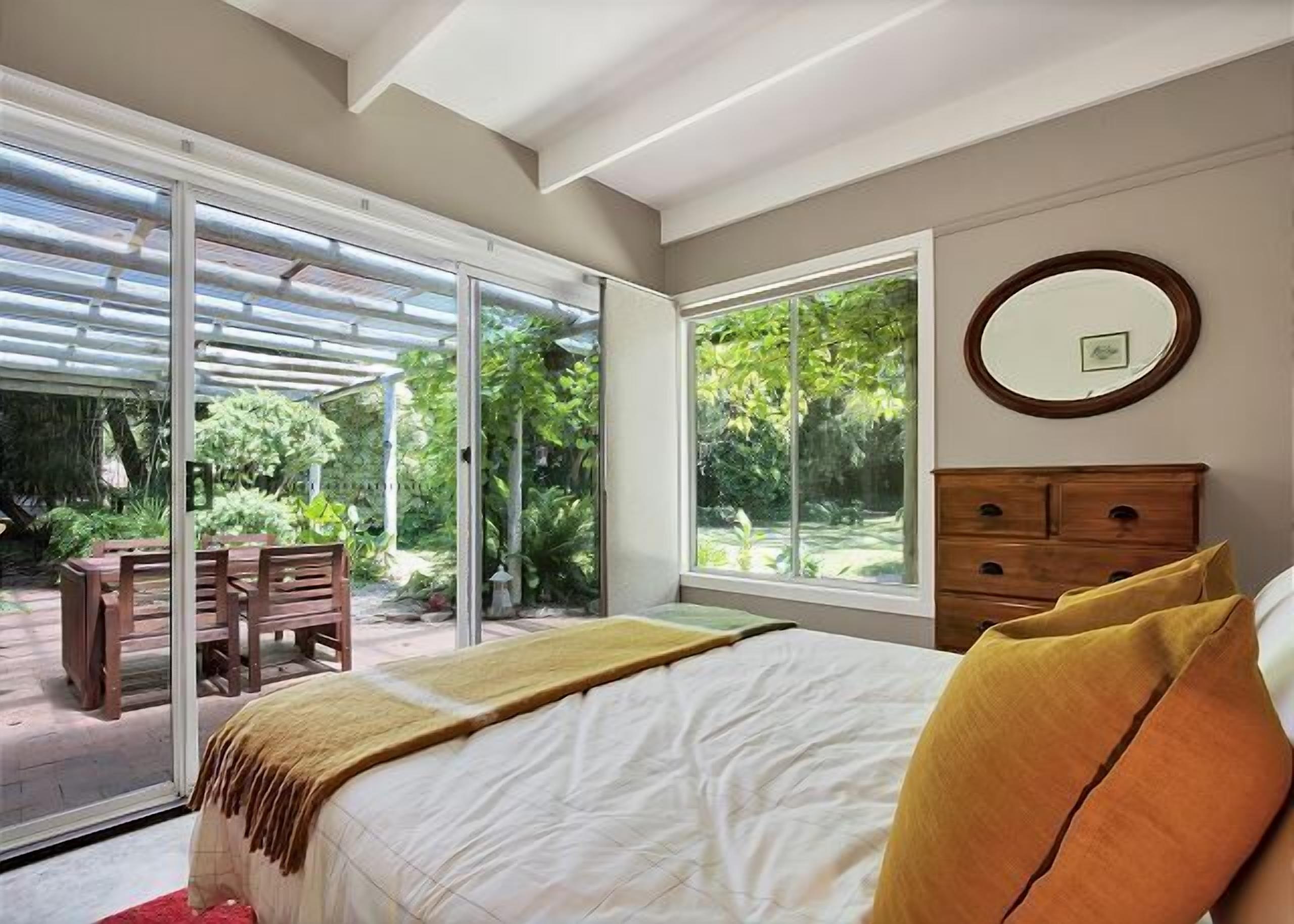 3 bedrooms, iron/ironing board