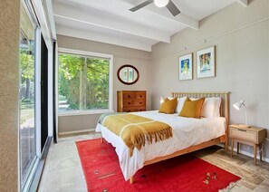 3 bedrooms, iron/ironing board - River Retreat, Buckland (Buckland)