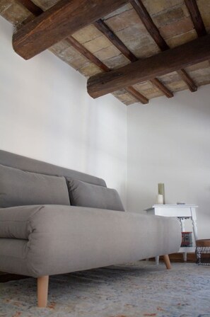 Deluxe Apartment | 3 bedrooms, iron/ironing board, free WiFi - The Best Rent-Apartment near Colosseo (Rome)