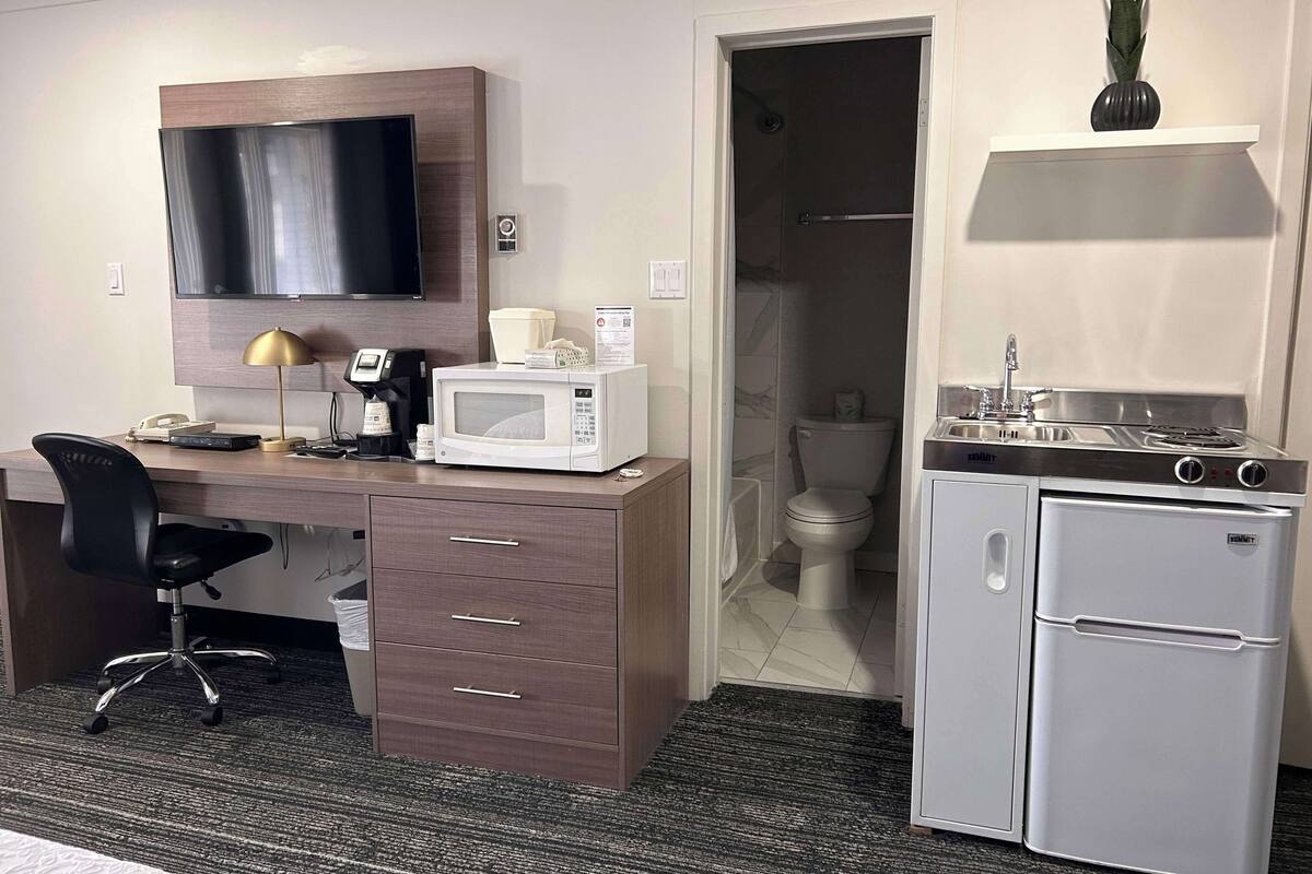 mini-fridge, microwave, coffee/tea maker