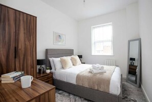 1 bedroom, iron/ironing board, WiFi, bed sheets - Cosy & Convenient 1 Bedroom Apartment in Bolton (Bolton)