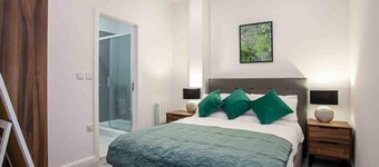 Modern & Stylish 1 Bedroom Apartment in Bolton