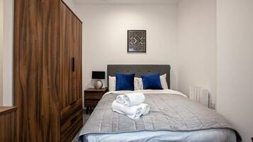 1 bedroom, iron/ironing board, WiFi, bed sheets