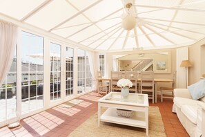 Luxury House | Living area | Fireplace - Windy Ridge Cottage - 5 Bedroom - Oxwich (Swansea)