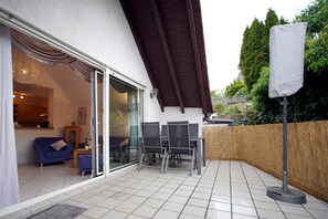 Outdoor dining - Vacation apartment in Gross Umstadt the gateway to the Odenwald (Groß-Umstadt)