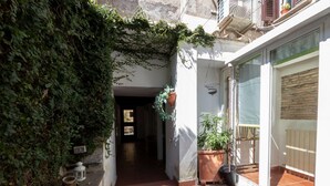 Unclassified image, 4 of 18, button - The Best Rent - Apartment in Trastevere (Rome)